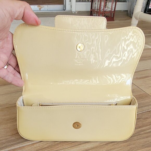 Louis Vuitton Sobe Champaigne Vernis  Patent Leather Clutch - Picture 9 of 13